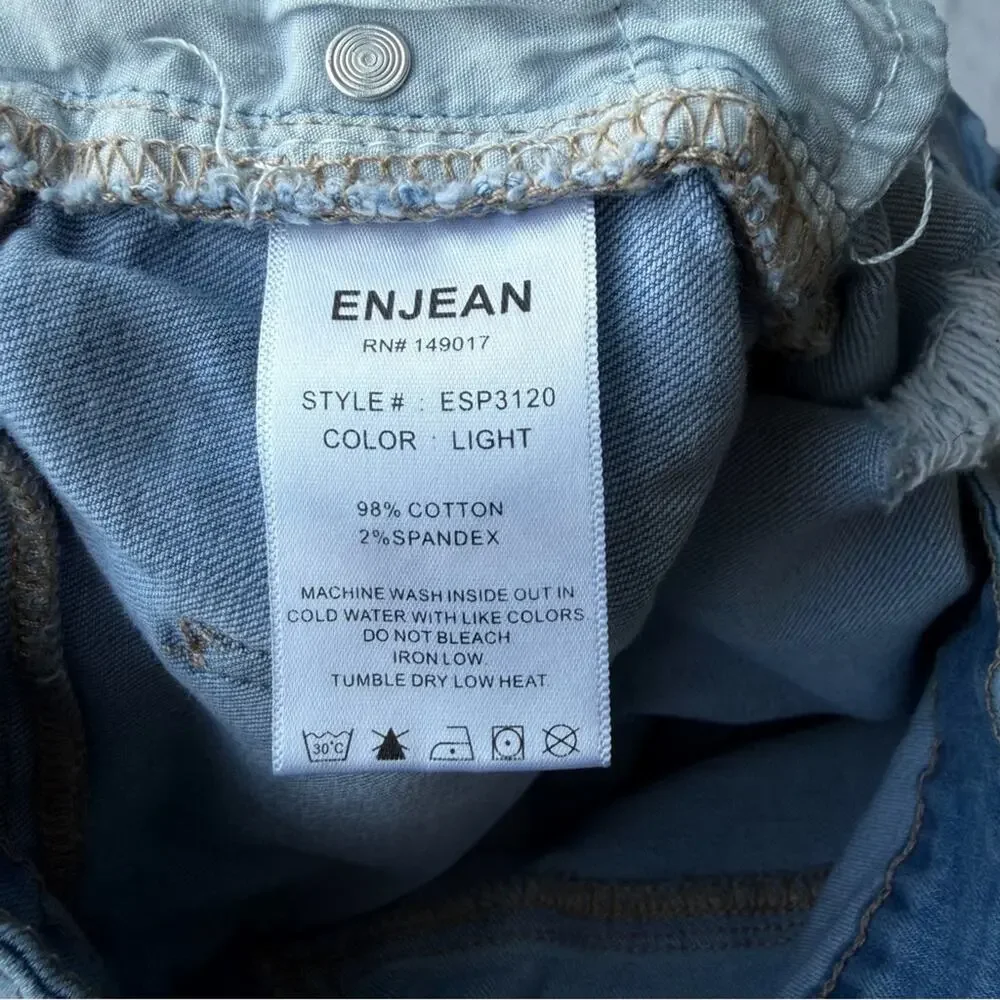 Enjean Women's Distressed Blue Jean Shorts Women’s Size Medium